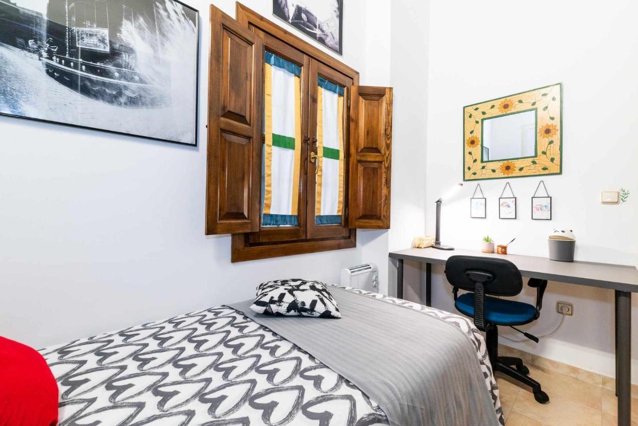 Comodo Y Moderno Apartamento Centro กรานาดา ภายนอก รูปภาพ