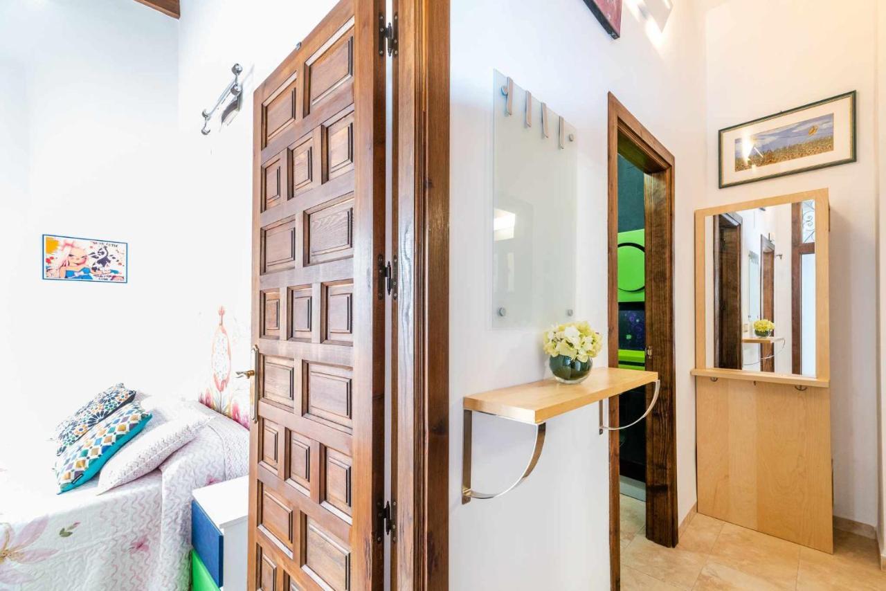 Comodo Y Moderno Apartamento Centro กรานาดา ภายนอก รูปภาพ